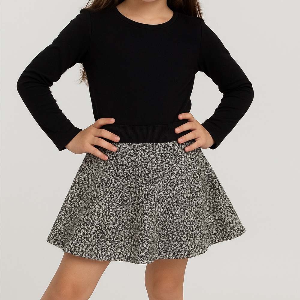 H&M Girls Black and White Mini Skirt Size 6-8 NWT